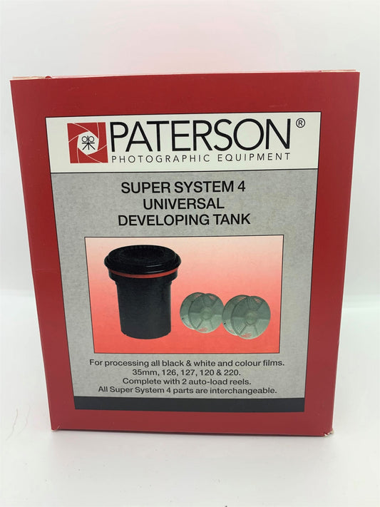Paterson Super System 4 Universal Tank, ideal for processing color & black and white film. Easy to load and clean.