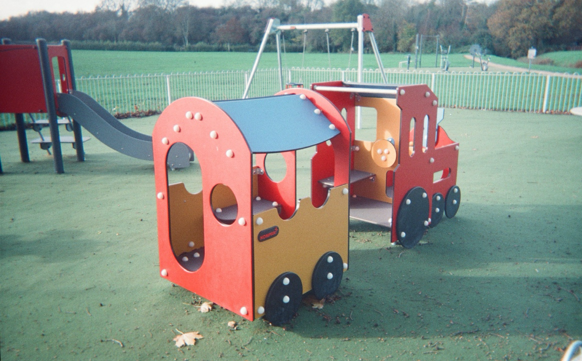 Cinemot Porto Recycled Disposable Camera bundle x5 36 Exp Cameras With Developing & Scans