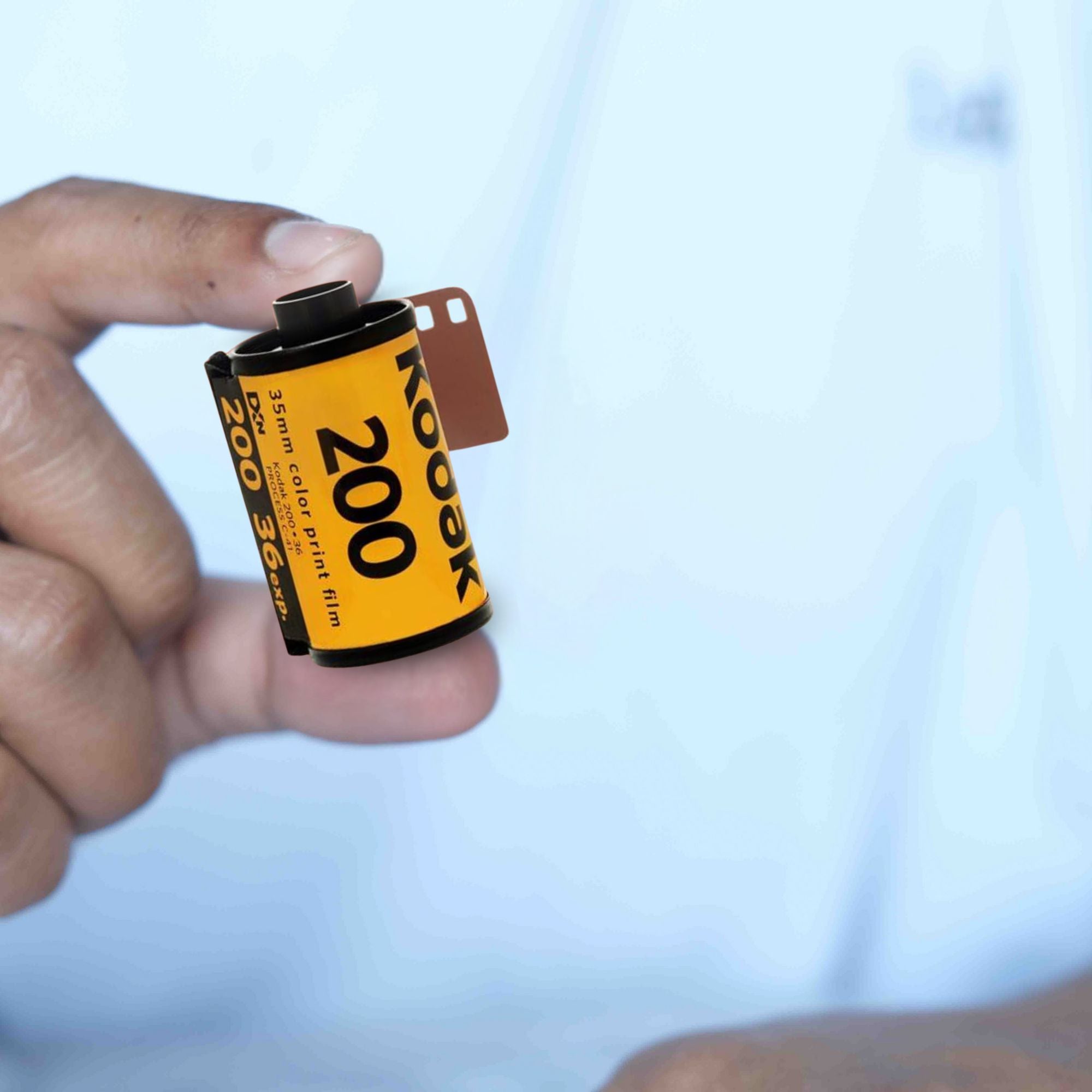 Kodak Gold 200 Color Film 35mm (36 Exp) – 3-Pack (Total 216 Exposures) Fresh Stock Exp 06/2027