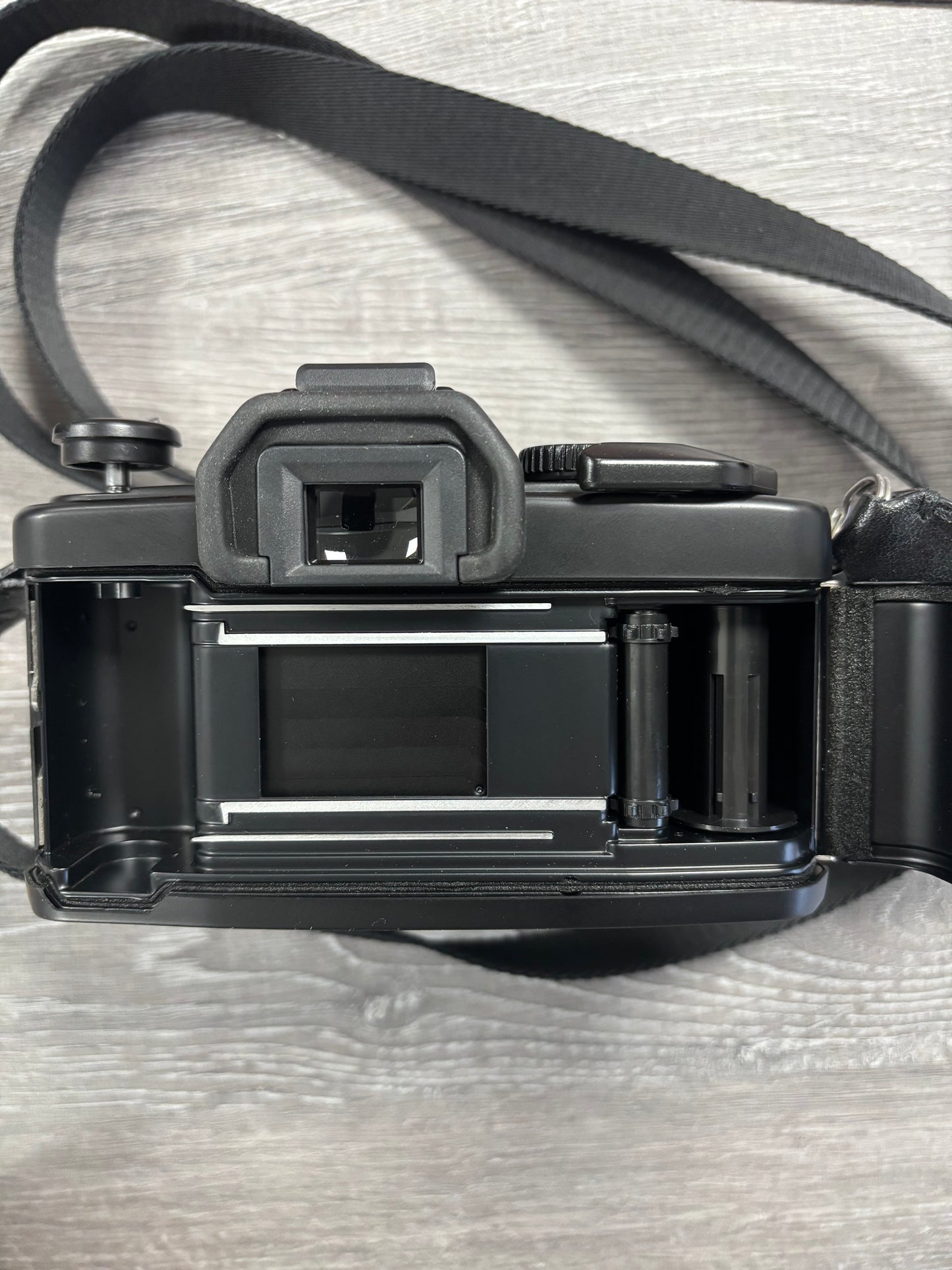 Vivitar V3800N Film Camera 35mm - Like New condition