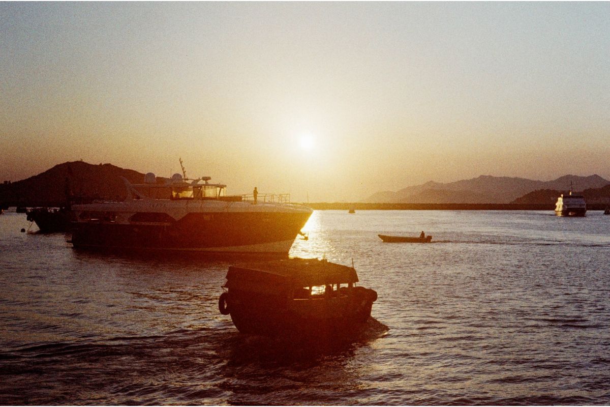 Lomography LomoChrome Sun-Kissed 400 35mm Film