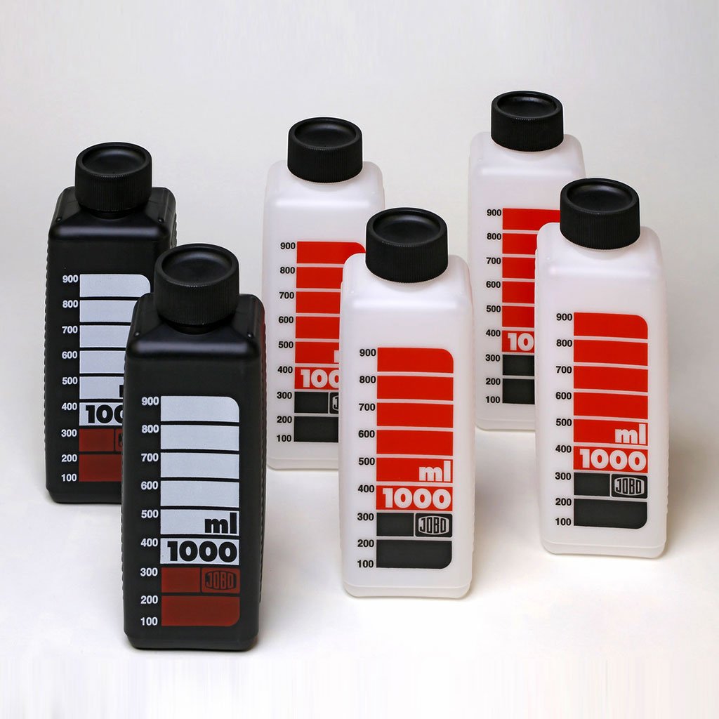 JOBO Storage Bottle Kit: Six high-quality storage bottles, 2 black, 4 white. Perfect for professional and hobby photographers.