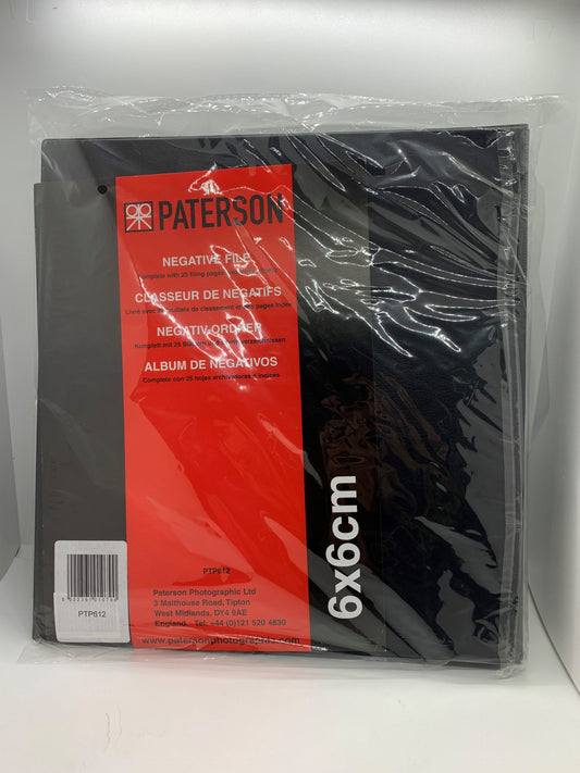 Paterson Negative file with 25 sheets for safe storage of negatives. Keep your work organized and protected.